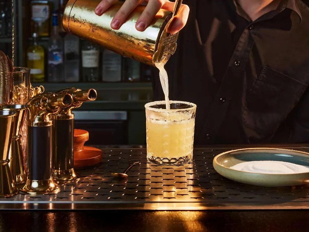 Bar, Fairmont Le Chateau Montebello, Montreal, Quebec