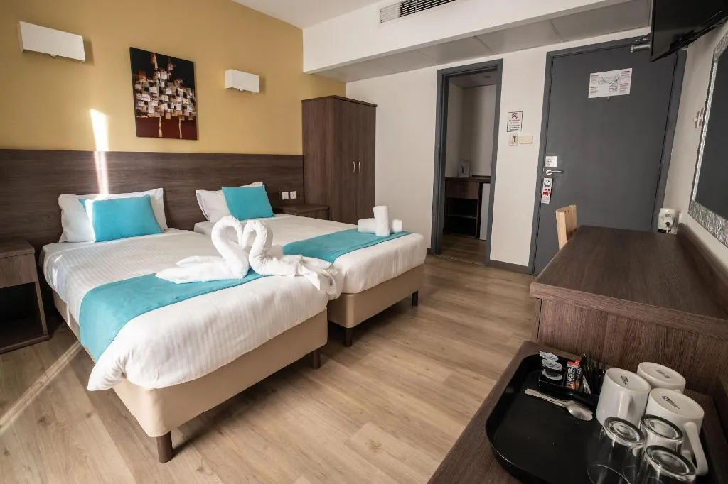 Room, Sunseeker Holiday Complex, Malta