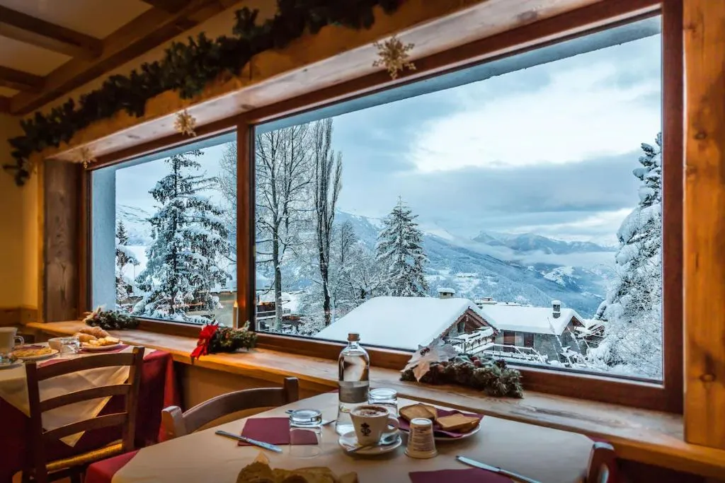 Restaurant, Sauze, Milan