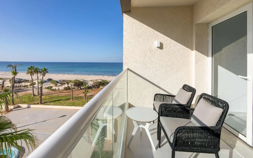 DOUBLE PARTIAL SEA VIEW Room, Hilton Skanes Monastir Beach Resort, Tunisia