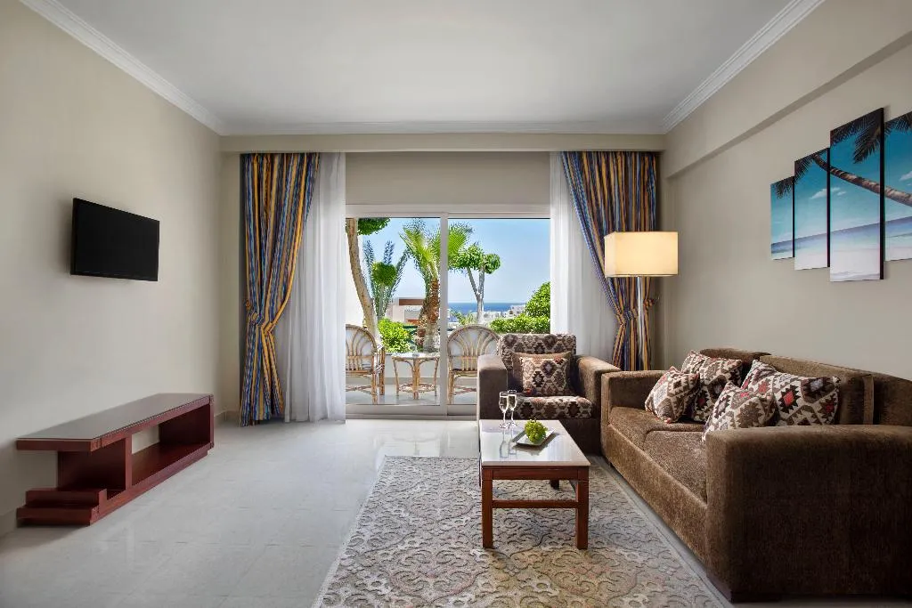 SUITE CAPACITY 2 Room, Sultan Gardens Resort, Red Sea Riviera