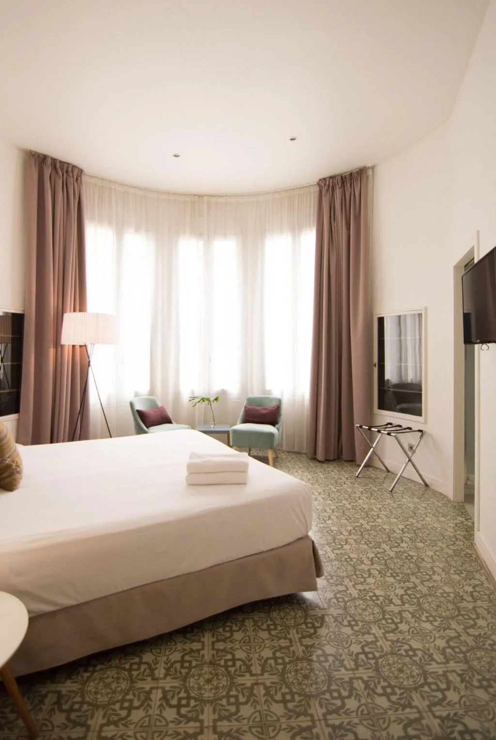 Room, Forgetmenot, Barcelona