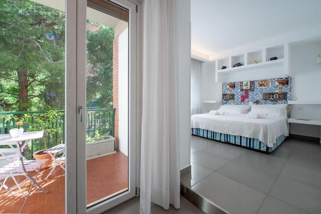 Room, Casa Evelina Sorrento, Naples