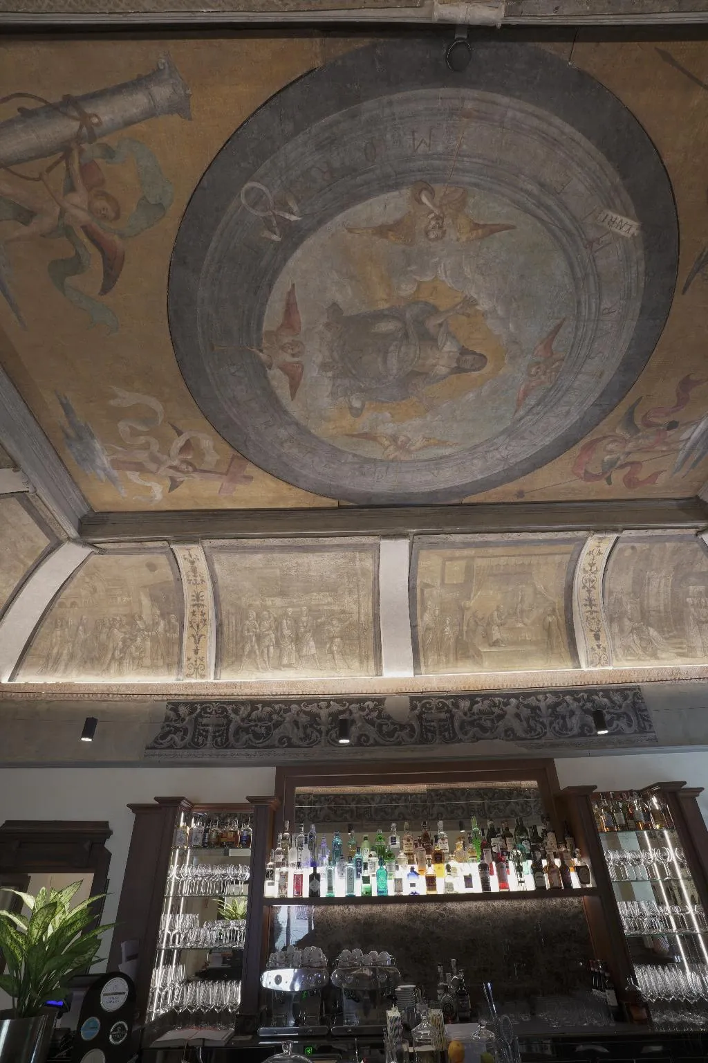 Bar, Palazzo Santo Spirito, Milan