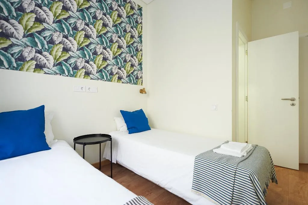 TWIN ECONOMY Room, Hello Lisbon Santa Catarina Suites, Lisbon