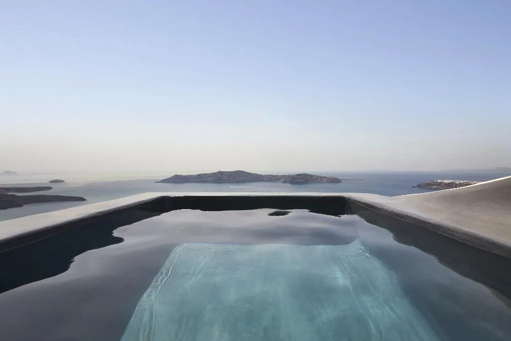 DOUBLE WITH JACUZZI Room, Kivotos Santorini, Santorini