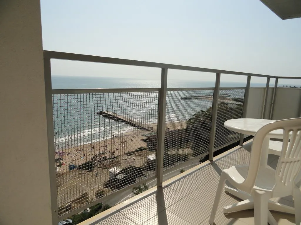 Terrace, Bonita Beach, Varna