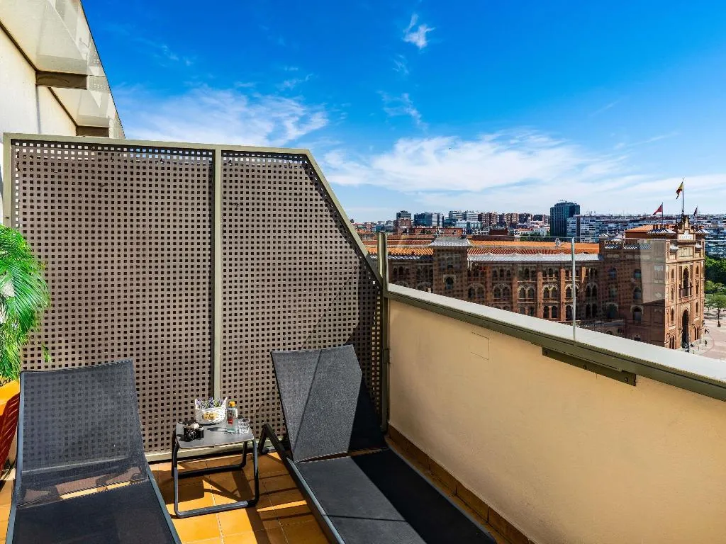 DOUBLE WITH TERRACE Room, Ibis Madrid Centro las Ventas, Madrid
