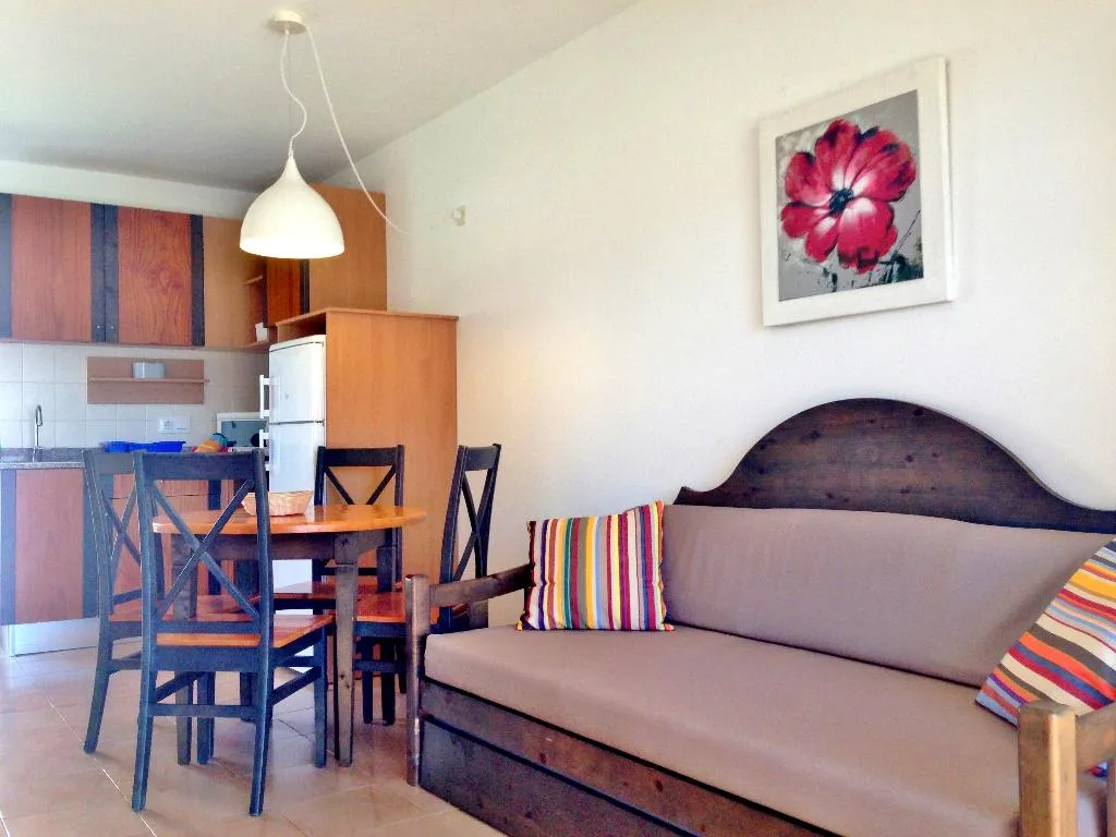 APARTMENT TWO BEDROOMS Room, Nure Mar y Mar, Menorca