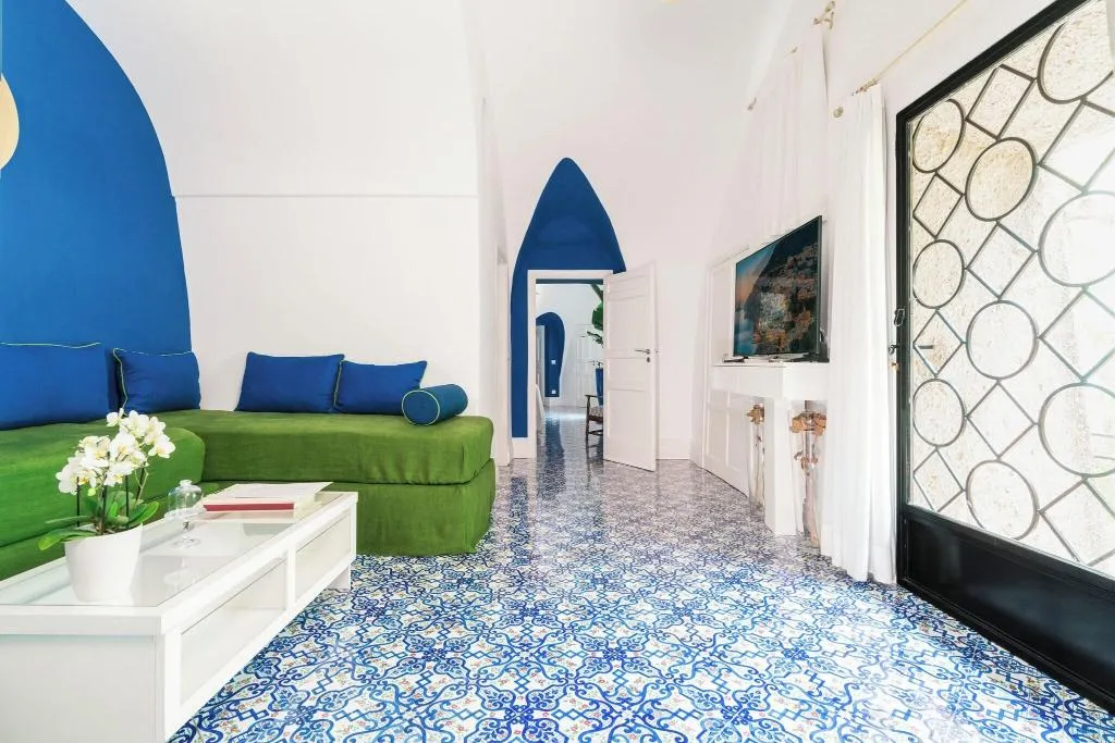 SUITE TWO QUEEN BEDS Room, Villa Magia, Naples
