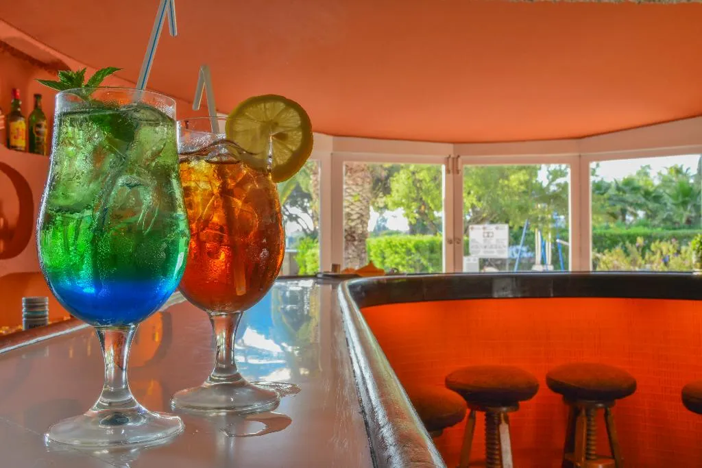 Bar, Carvoeiro Garden Hotel, Algarve