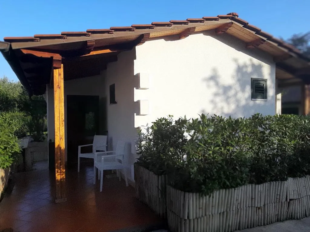 BUNGALOW CAPACITY 2 Room, Esperidi Resort, Naples