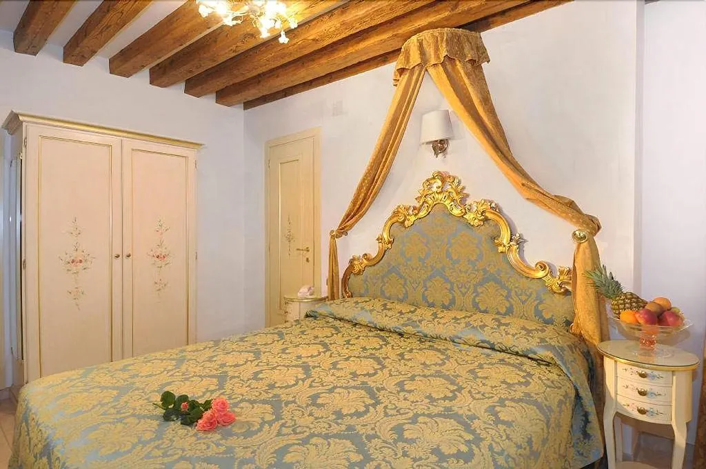 Room, Hotel Al Vagon, Venice