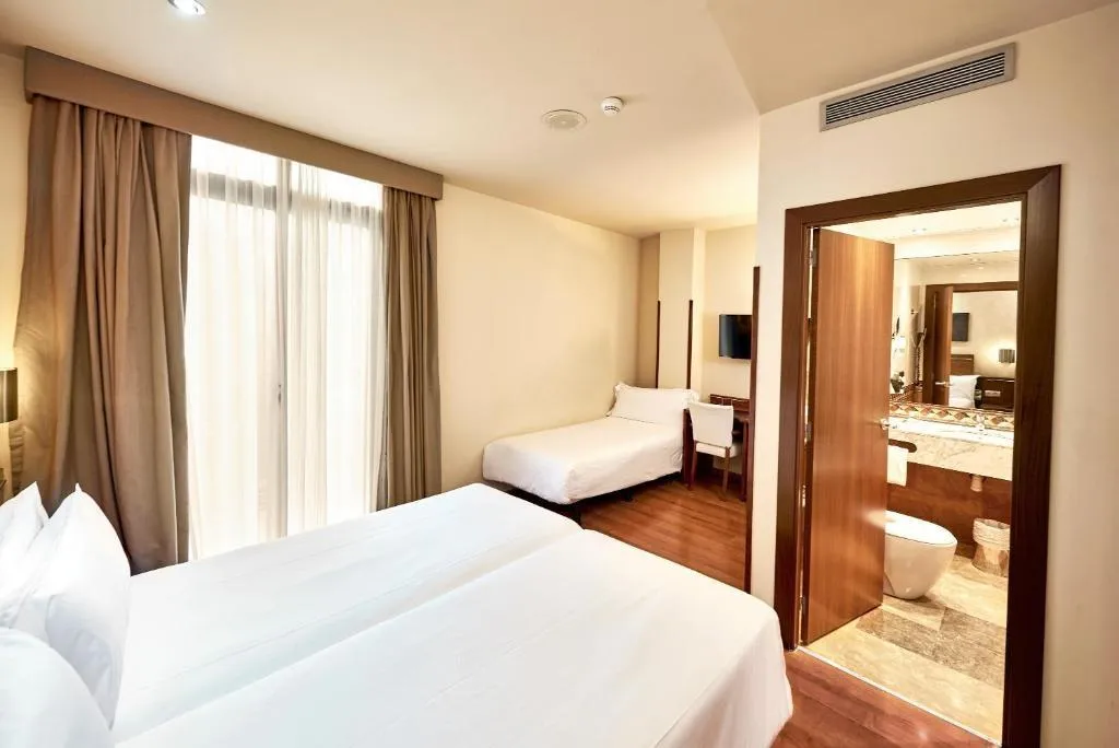 TRIPLE STANDARD Room, Garbi Millenni, Barcelona