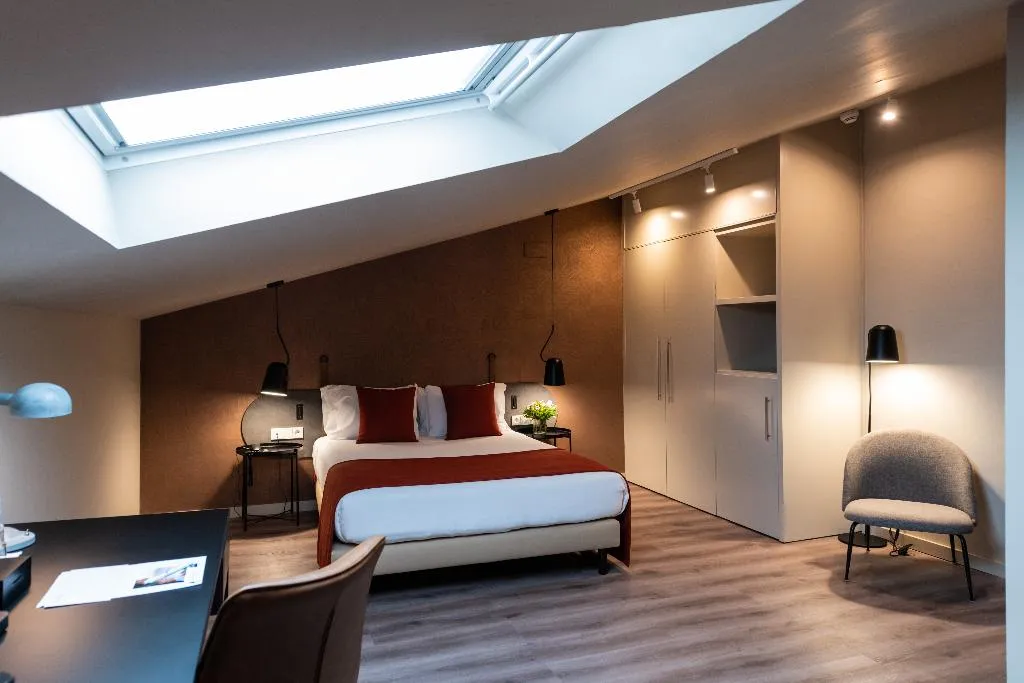 DOUBLE STANDARD Room, Atenea Rekord Suites, Barcelona