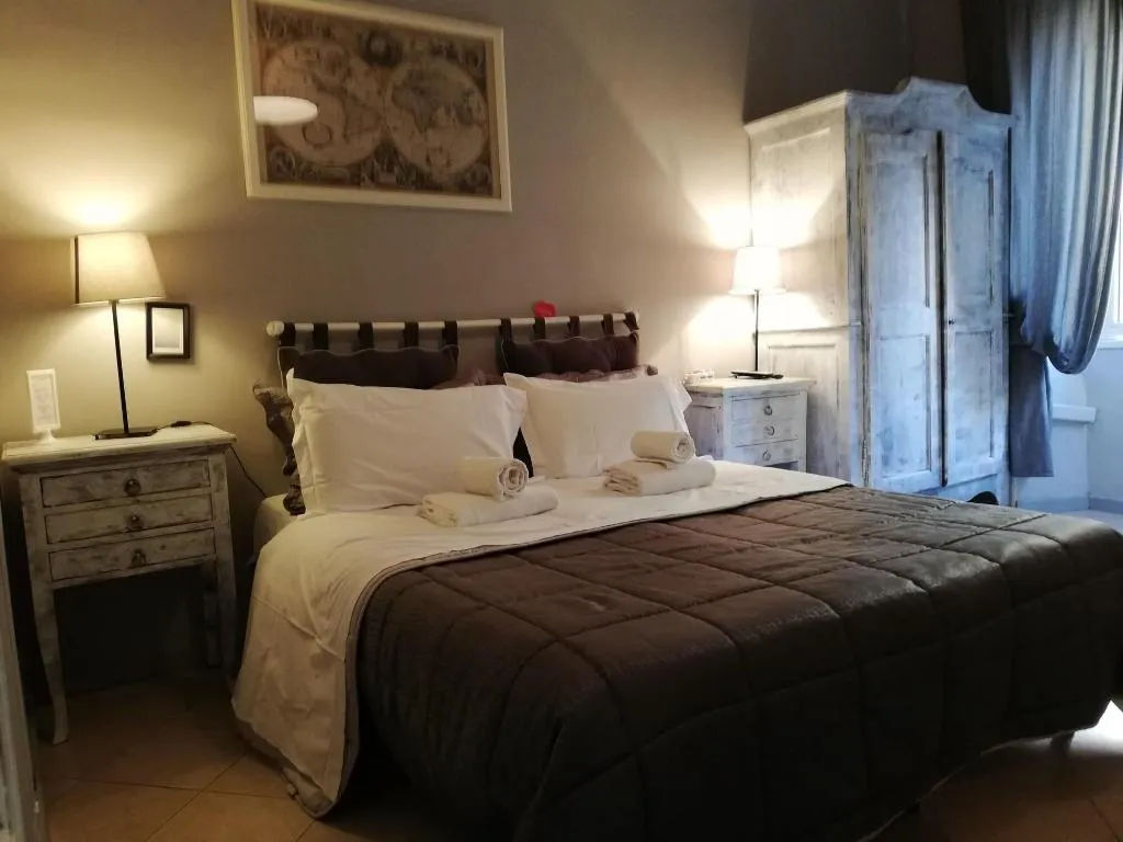 Room, Relais Indipendenza, Naples