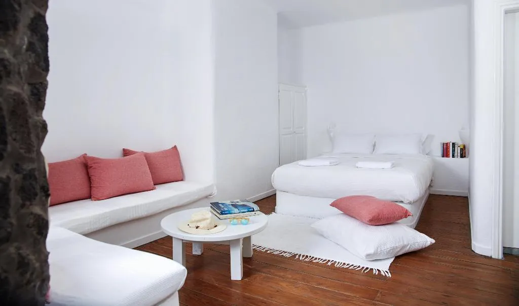 Double or Twin SUPERIOR Room, Finikia Memories (ex Finikia's Place), Santorini