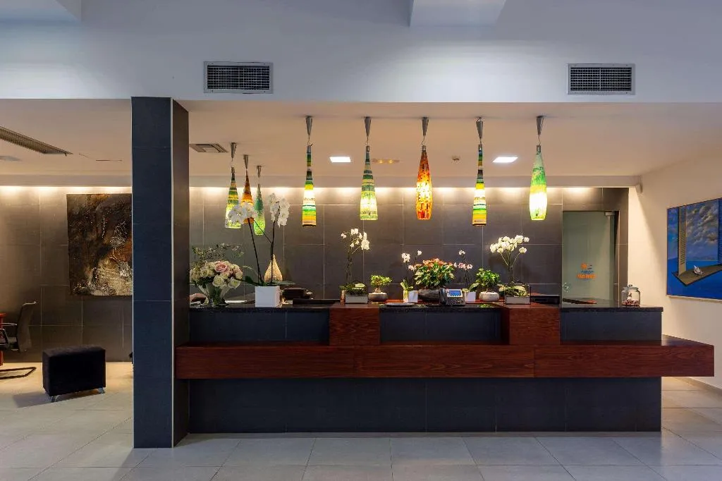 Lobby, High Beach, Crete