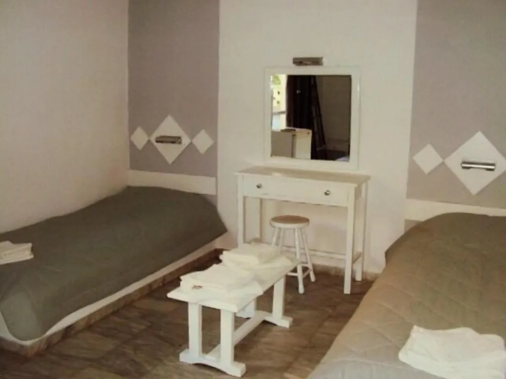 SINGLE MOUNTAIN VIEW Room, Porto Castello, Santorini