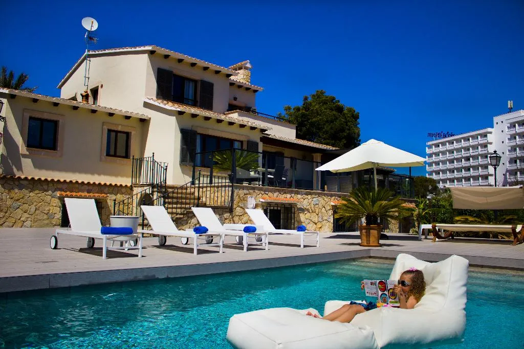 Pool, Villa Carmen, Majorca