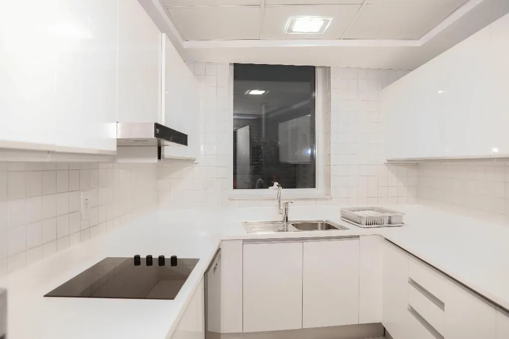 SUITE WITH KITCHENETTE Room, DoubleTree by Hilton Dubai, Jumeirah Beach, Dubai