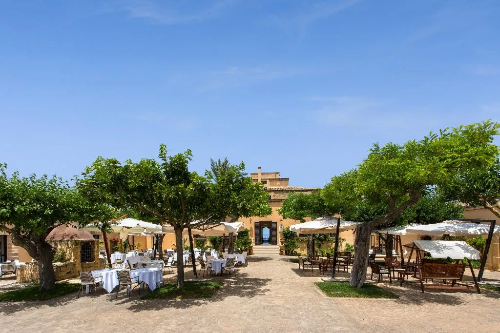 Restaurant, Baglio Oneto dei Principi di San Lorenzo, Palermo