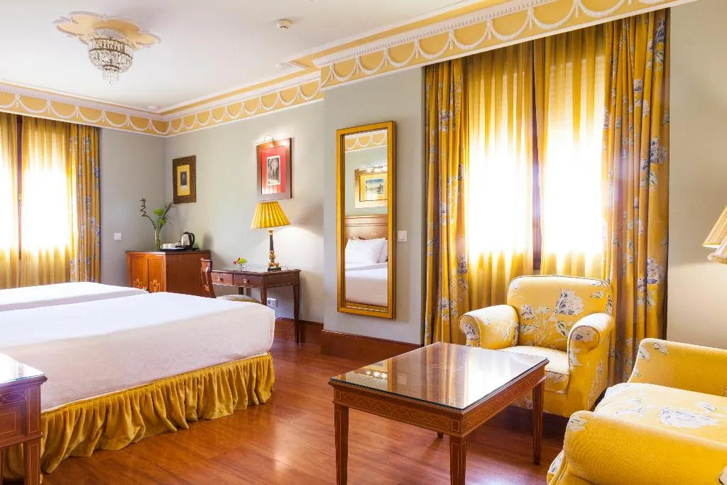 TRIPLE DELUXE Room, Inglaterra, Seville