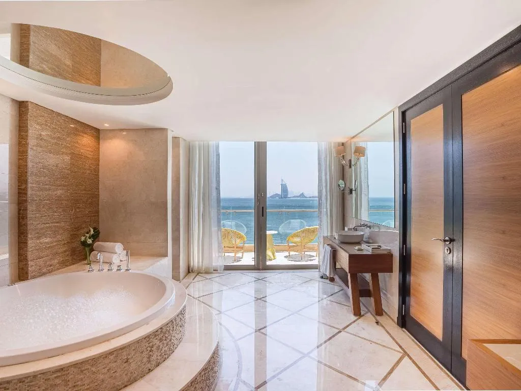 SUITE SEA VIEW KING BED Room, Rixos The Palm Hotel & Suites, Dubai