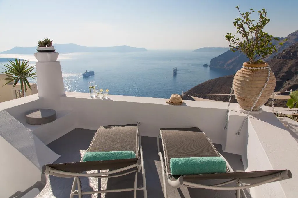 VILLA EXECUTIVE Room, Trieris Villas & Suites, Santorini