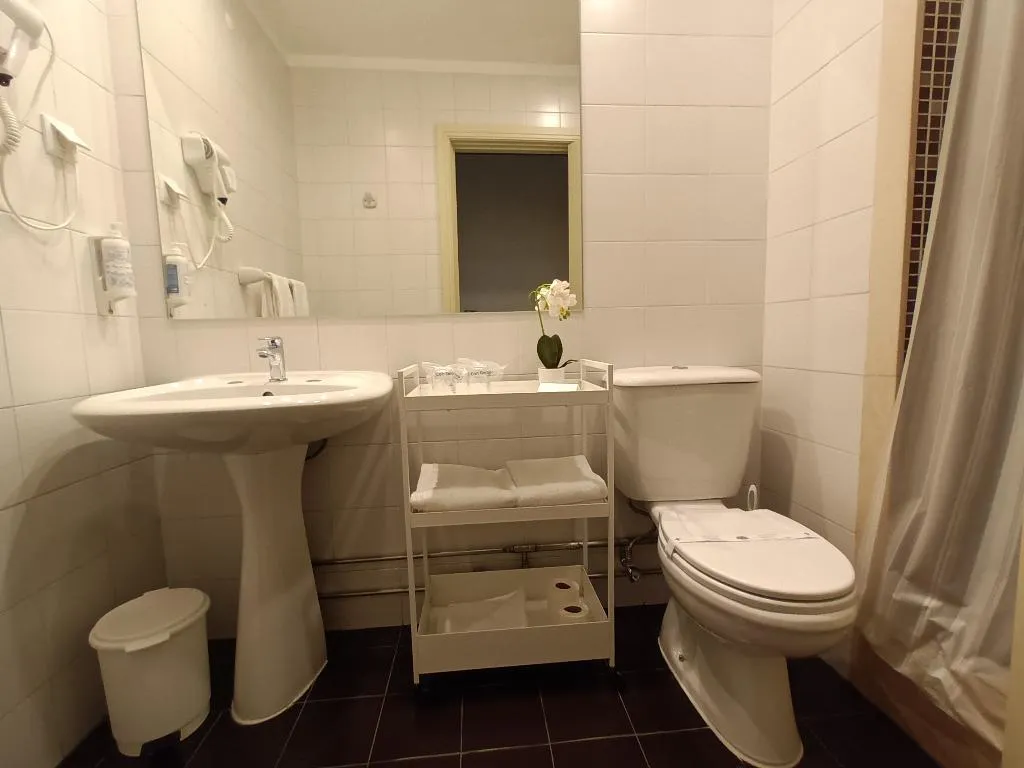 Double or Twin DELUXE SEA VIEW Room, Vilar Oporto Hotel, Porto