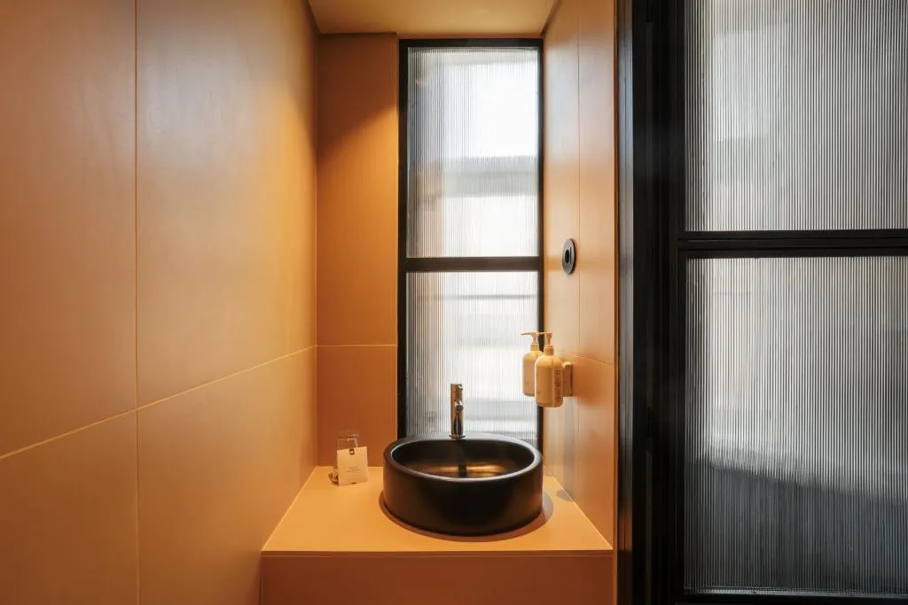 Double or Twin SUPERIOR Room, Inspira Santos Boutique Hotel, Lisbon