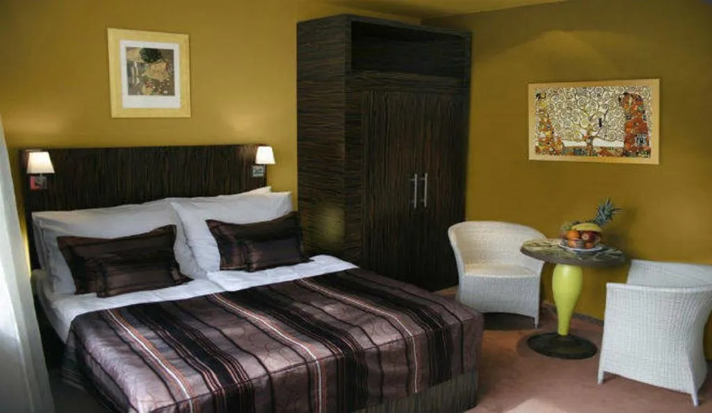 Double or Twin WITH TERRACE Room, EA Hotel Crystal Palace, Prague
