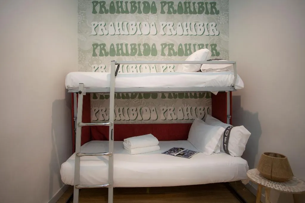 QUADRUPLE INNER Room, Casual Vintage Valencia, Valencia