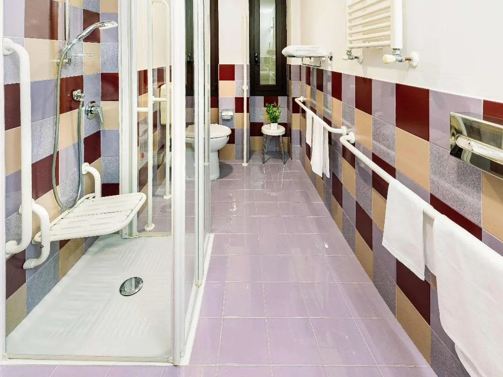 DOUBLE WITH DOUBLE BED Room, Mercure Roma Piazza Bologna, Rome