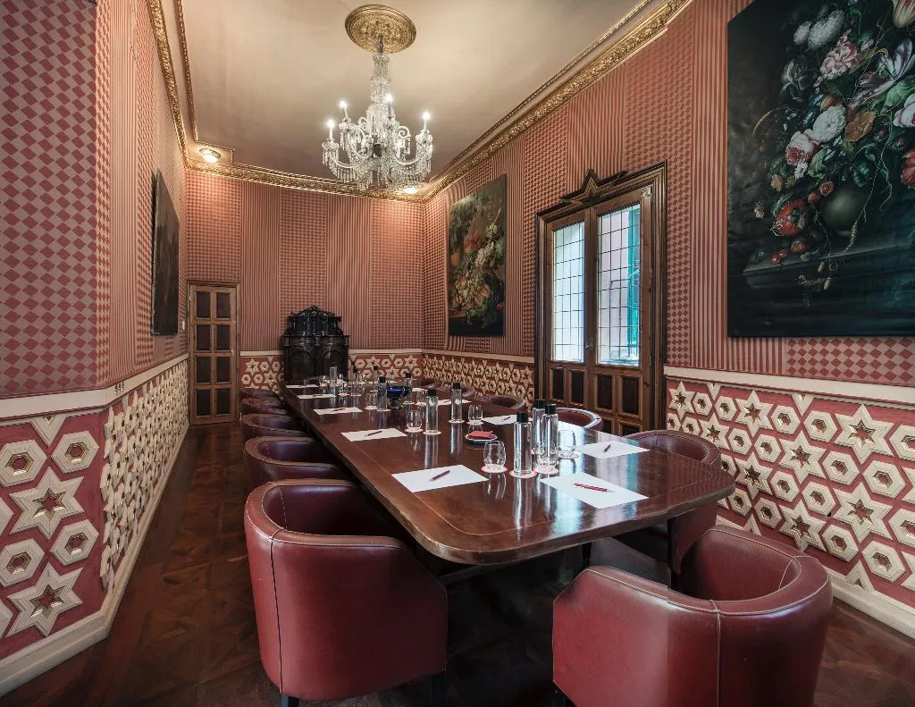 Conferences, Casas de la Juderia, Seville