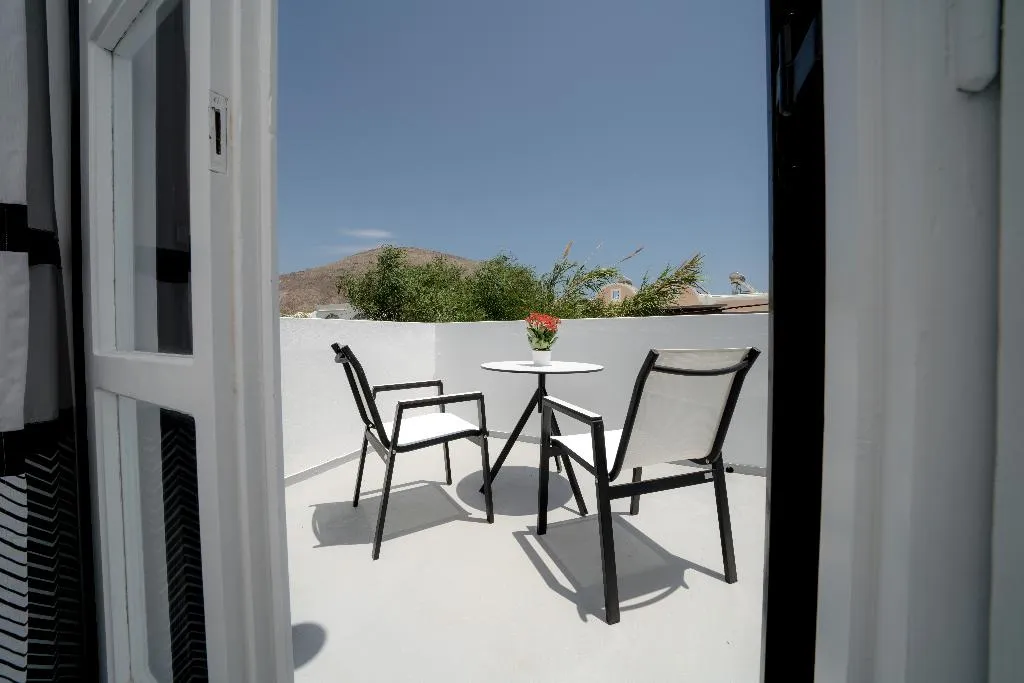General view, Divelia, Santorini