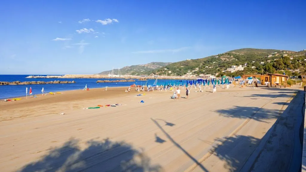 Beach, Hydra Club Hotel Village, Naples