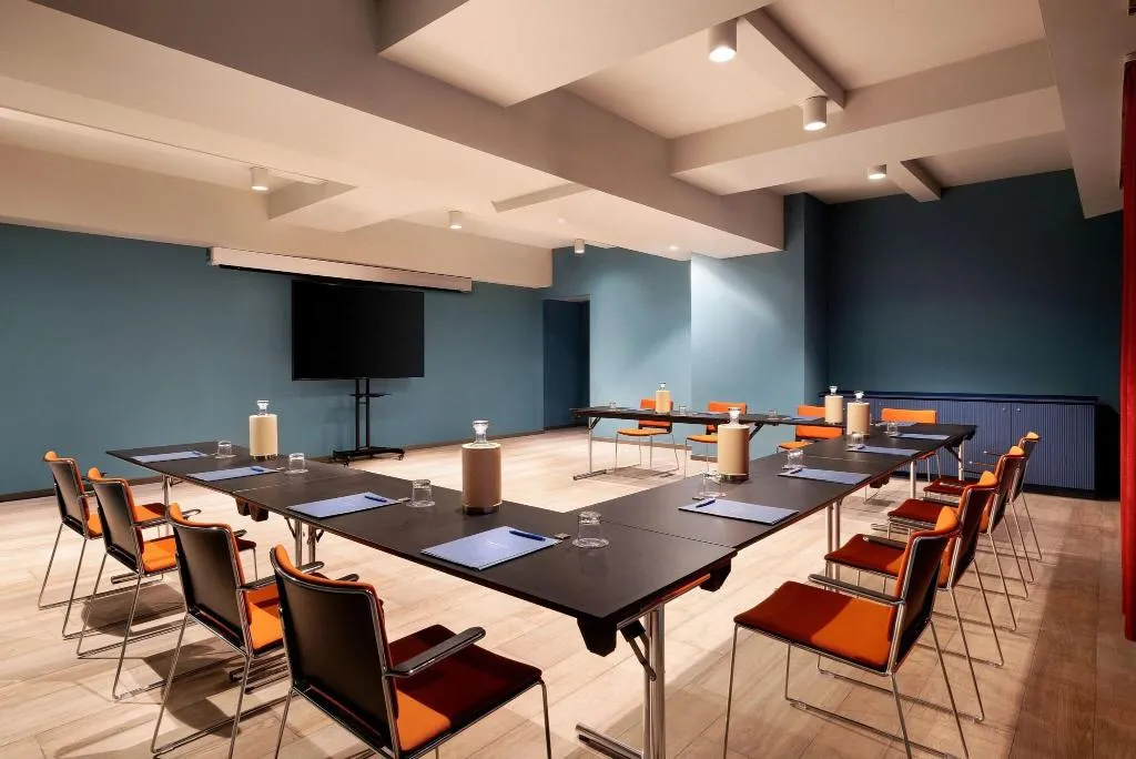 Conferences, Duo Milan Porta Nuova, A Tribute Portfolio Hote, Milan