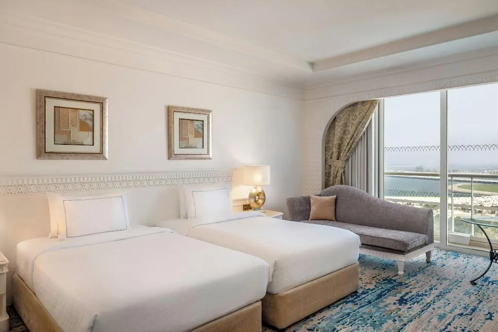 TWIN OCEAN FRONT Room, Habtoor Grand Resort, Autograph Collection, Dubai