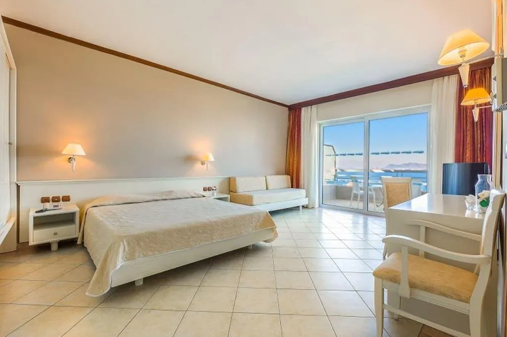 FAMILY ROOM SEA VIEW Room, Kipriotis Aqualand, Kos
