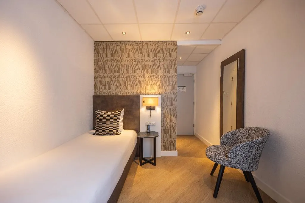 SINGLE ECONOMY Room, Amsterdam De Roode Leeuw, Amsterdam