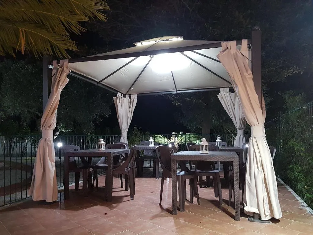 Terrace, Relais La Villa, Naples
