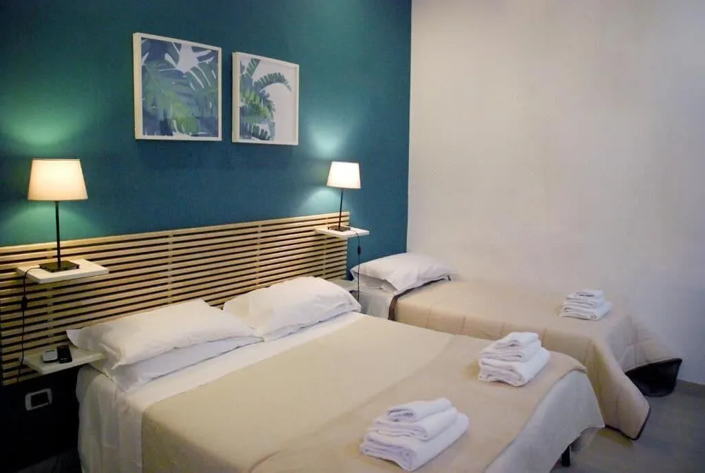 Room, La Locanda Dell Arte, Naples