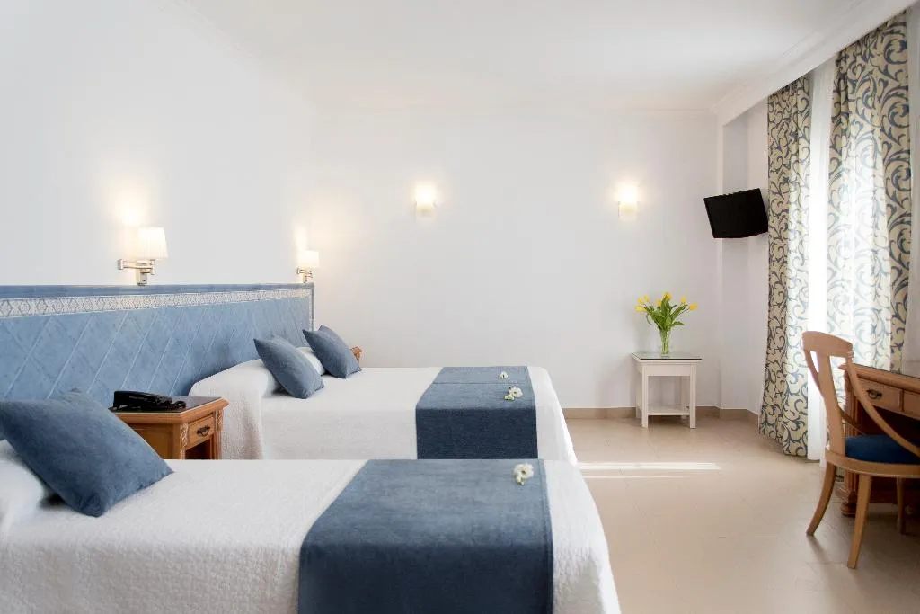 TRIPLE STANDARD Room, Plaza Cavana, Costa Del Sol