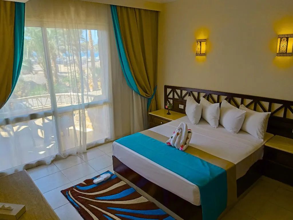 JUNIOR SUITE SEA VIEW Room, Utopia Beach Club, Red Sea Riviera