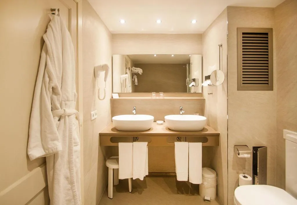 TWIN WITH BALCONY Room, Es Moli, Majorca