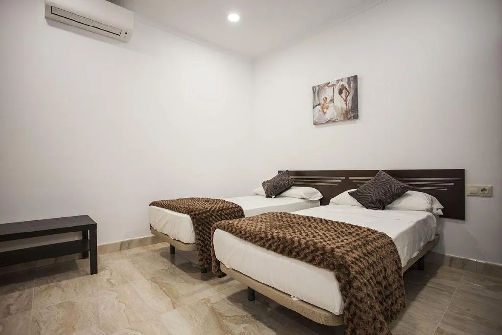 Room, Hostal Rincon De Sol, Madrid