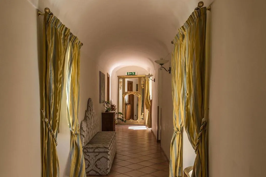 Lobby, Relais Le Clarisse, Rome