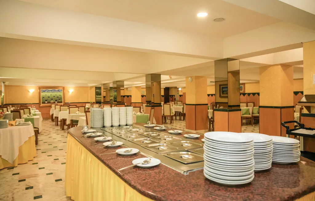 Restaurant, Baía Beach Hotel, Algarve