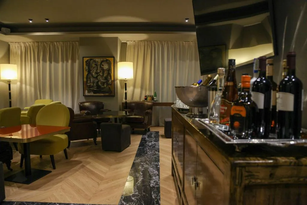 Lobby, Triviho, Rome
